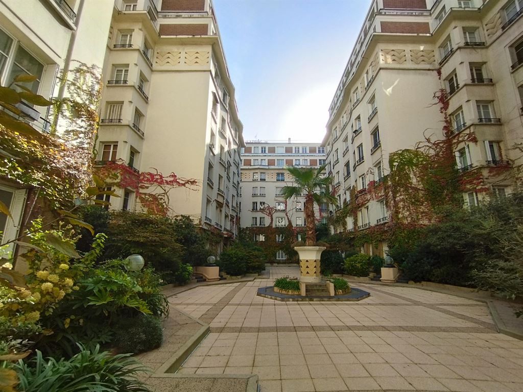 appartement 2 pièces en vente sur PARIS (75007)
