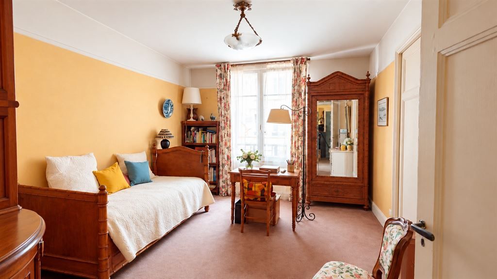 appartement 2 pièces en vente sur PARIS (75007)